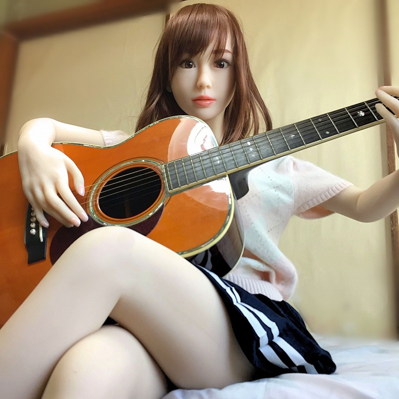 美咲season4#2　ギターを弾く