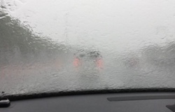 ゲリラ豪雨＠高速道路